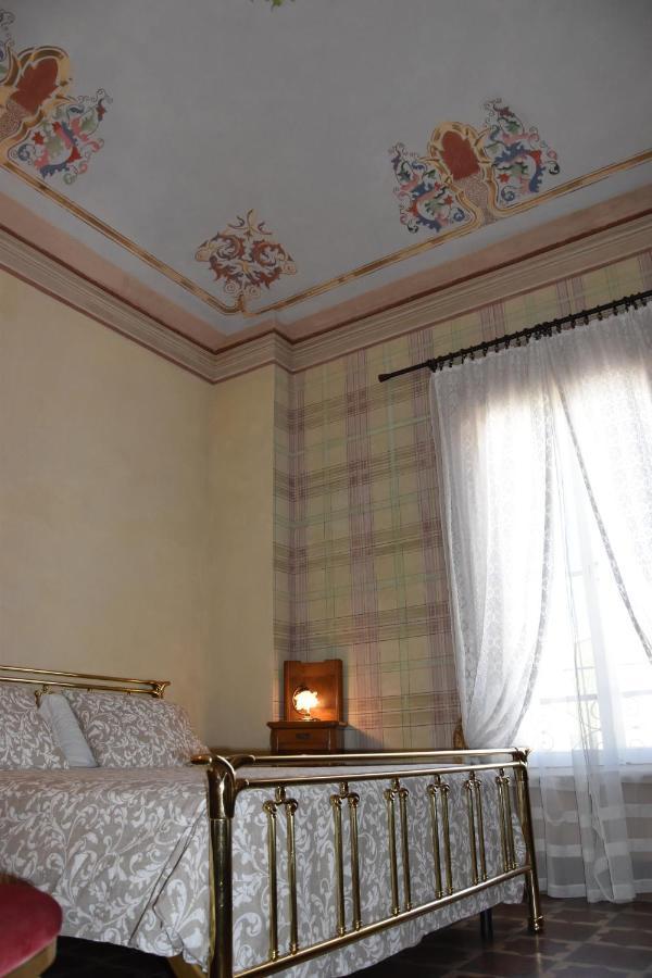 Portale Dei Soli - Room & Breakfast Rolo Bagian luar foto