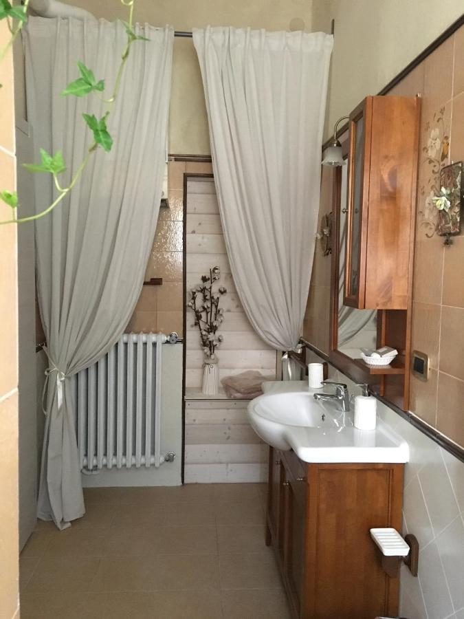 Portale Dei Soli - Room & Breakfast Rolo Bagian luar foto
