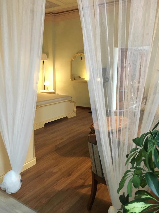 Portale Dei Soli - Room & Breakfast Rolo Bagian luar foto